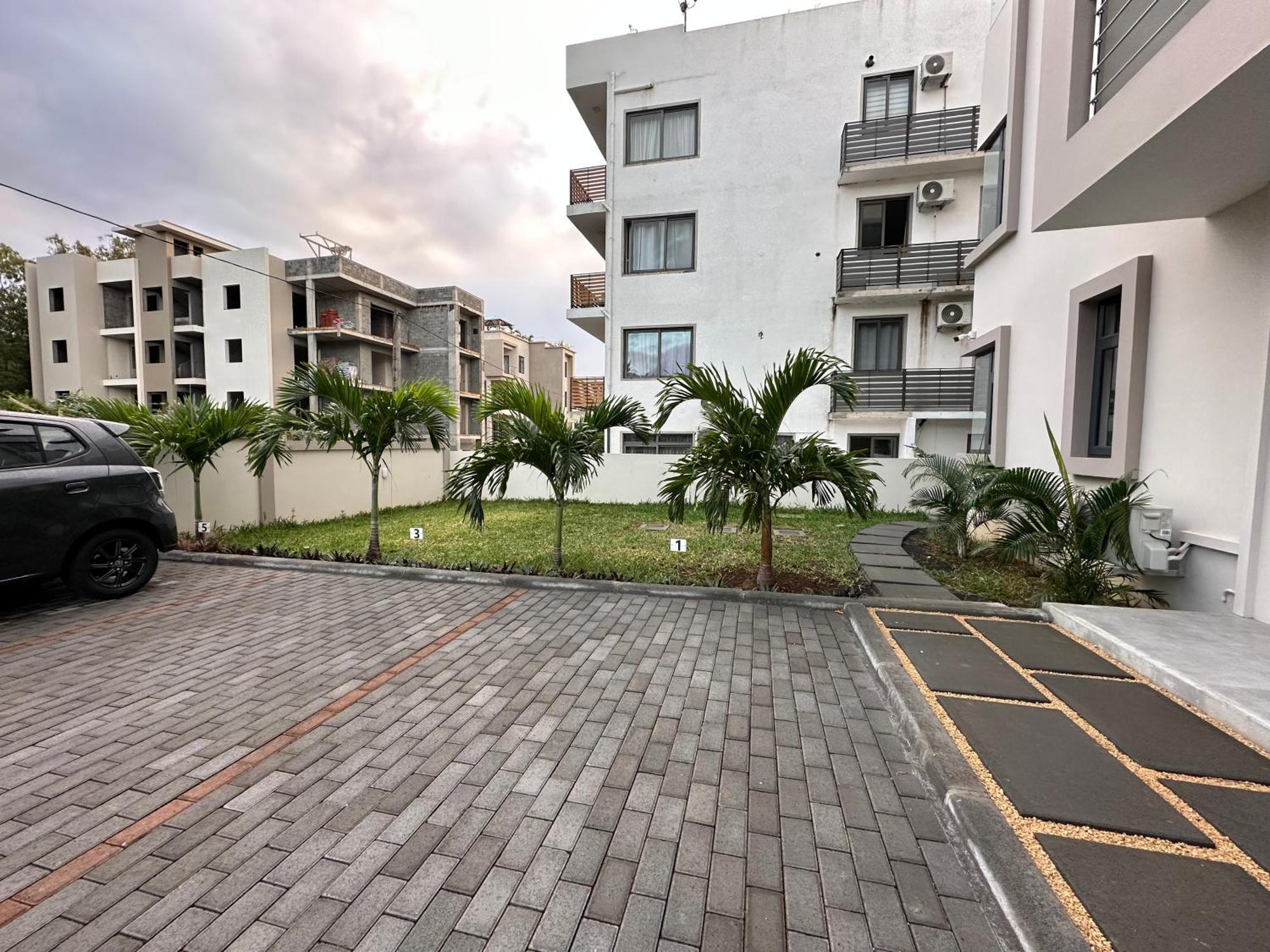 Seasand-Entire Luxury 3 Bd Condo - Close To Beach Flic-en-Flacq Екстериор снимка